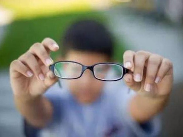 广州市教育局倡议 学生禁带手机入校园