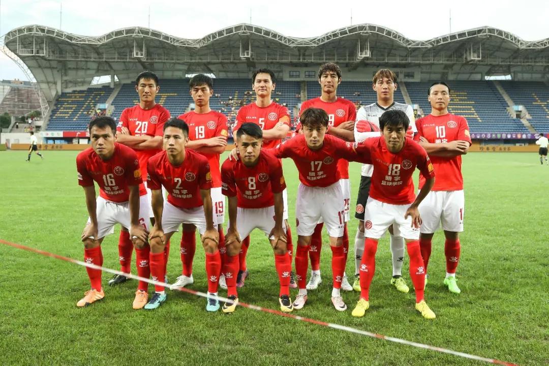 前国脚上演帽子戏法,中超最长的连胜纪录又一