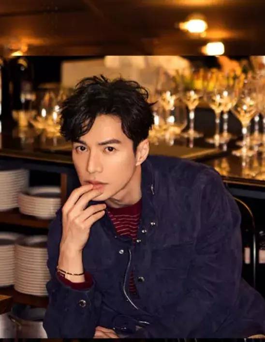 脱下清宫装的海兰察你们还认识吗?