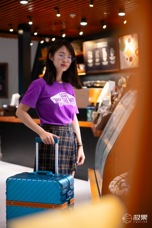 OCCA铝镁合金拉杆箱