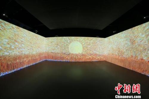 从梵高到马蒂斯 “你，我的缪斯”光影艺术大展亮相北京798
