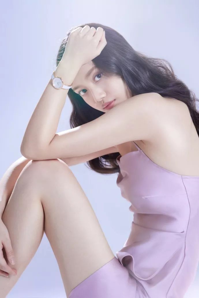 新面孔Model]孙伊涵携手阚清子演绎CALVIN KLEIN腕表