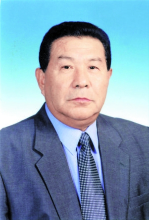 新疆政协原副主席阿不都卡德尔·乃斯尔丁逝世，享年73岁