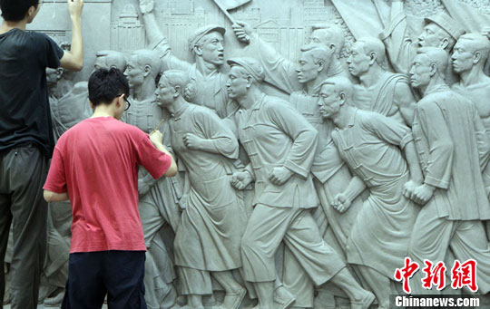 中国美术馆浓墨呈现首任馆长刘开渠经典雕塑作品
