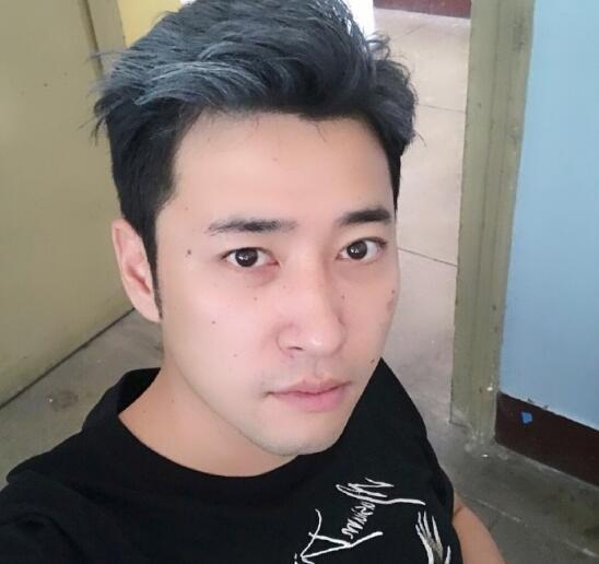 斗鱼户外一哥遭针对,深夜自曝他台花100万买自