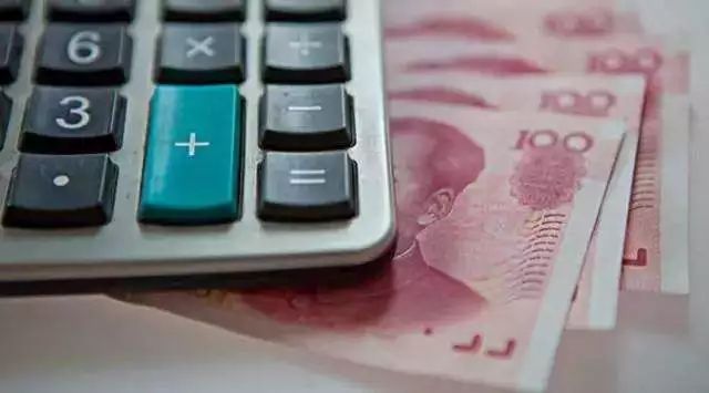 居民收入_中等收入居民消费(2)