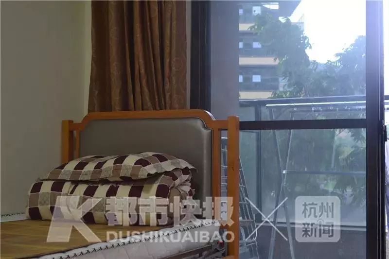 年轻人月租300元住进养老院,条件是每月助老服