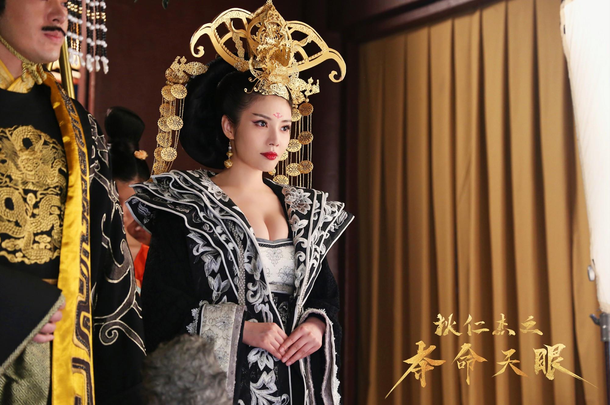 徐冬冬《西虹市》《狄仁杰》双剧热映 颠覆切