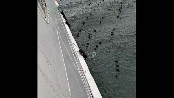 山东一客船遭遇突风进养殖区、螺旋桨被缠，269名乘客被困