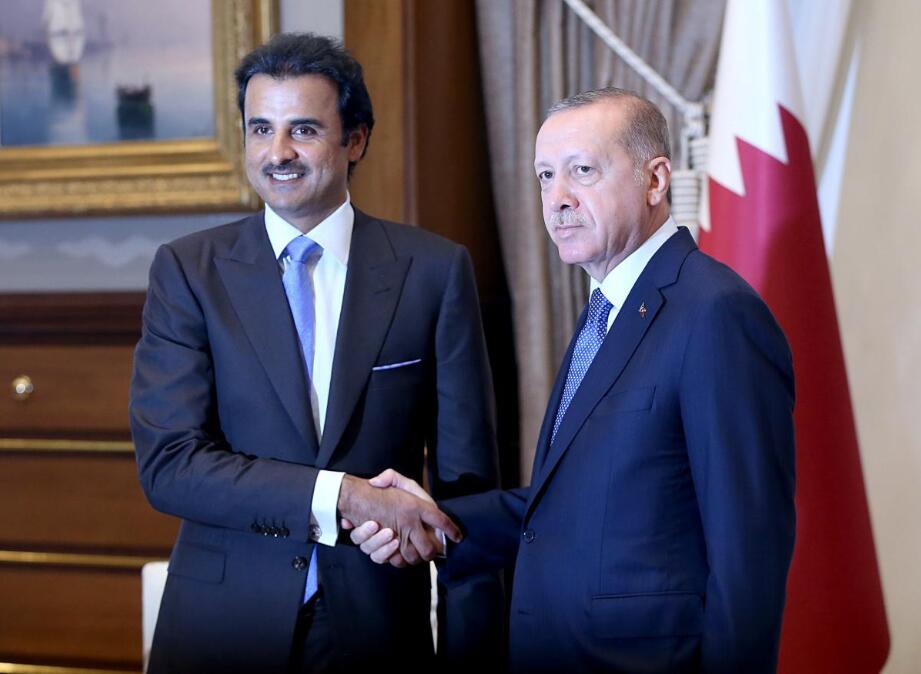 至暗时刻 卡塔尔承诺向土耳其投资150亿美元