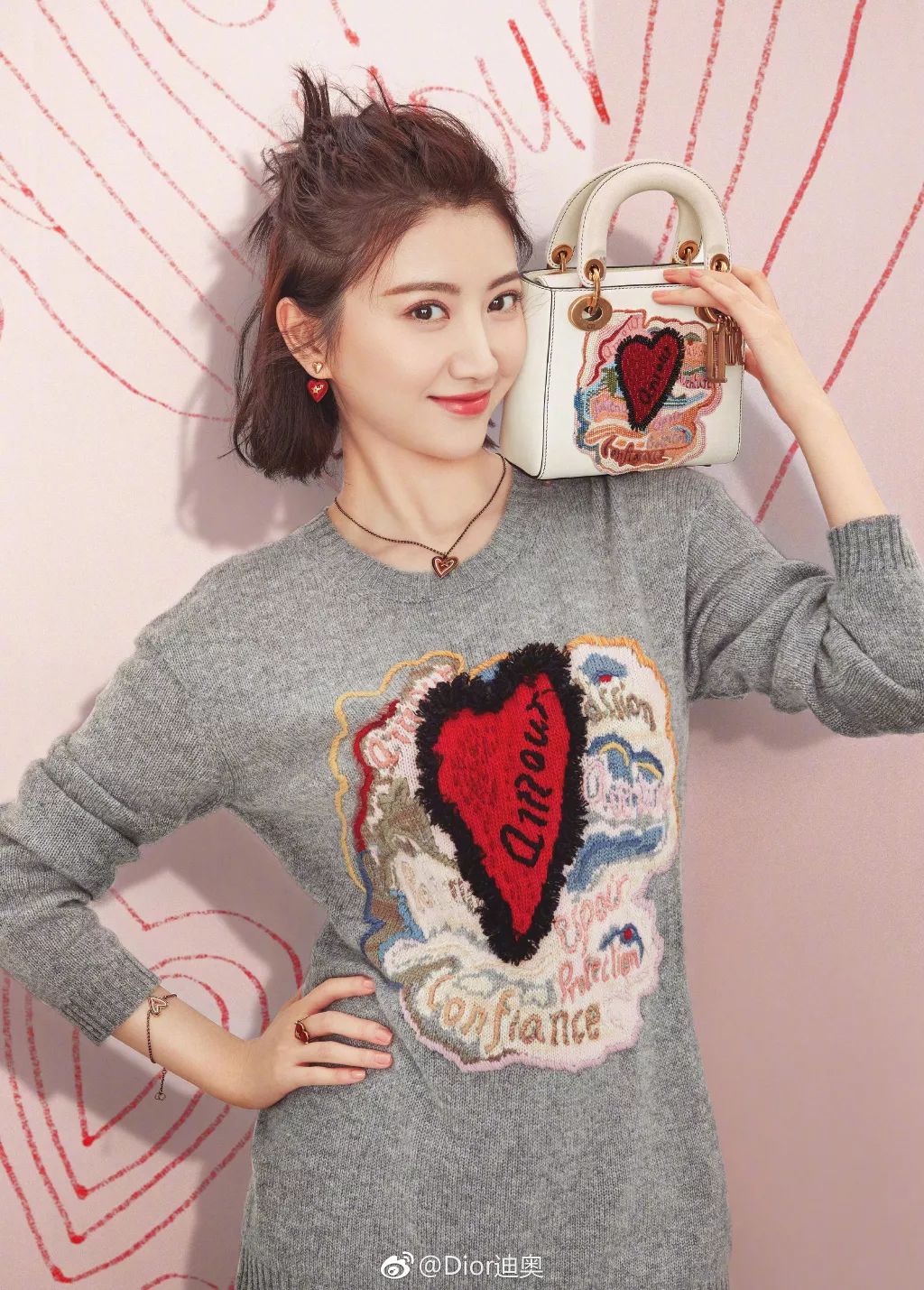 蔡徐坤朱一龙王嘉尔都太忙!这个七夕,张艺兴陪