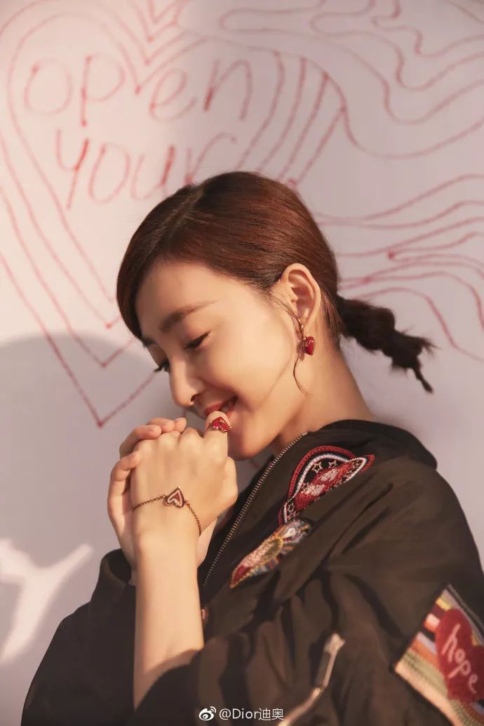 蔡徐坤朱一龙王嘉尔都太忙!这个七夕,张艺兴陪