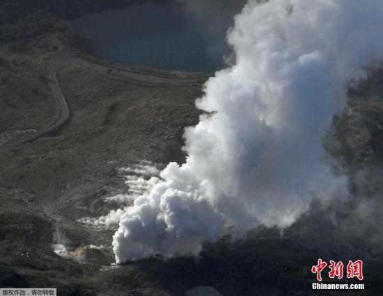 硫黄山是一座活火山，坐落在日本鹿儿岛县与宫崎县交界处，与2018年3月喷发的新燃岳火山同属于雾岛山脉。2018年2月，硫黄山进入明显活跃期，日本气象厅随后将其警戒级别提升至2级。