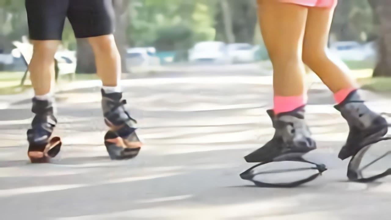 美国发明神奇弹跳鞋，可轻松跳到1米高，网友：穿上岂不是能扣篮