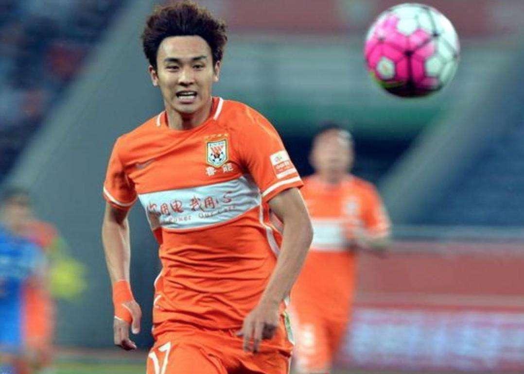 鲁能紧追国安却难掩一人失落 昔日追风少年或就此进入冷宫