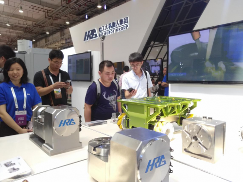 HRG国产工业机器人核心零部件亮相WRC