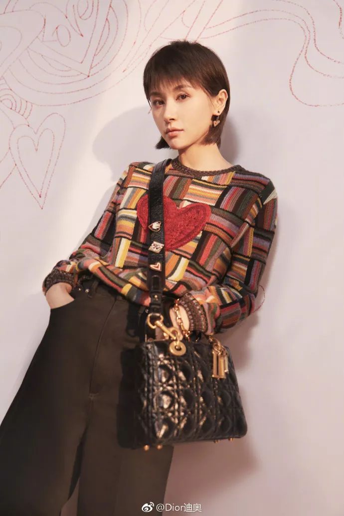 蔡徐坤朱一龙王嘉尔都太忙!这个七夕,张艺兴陪