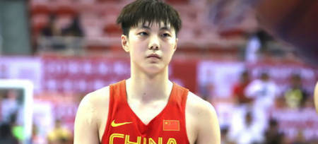 胡明轩带病出战:状态起伏很正常,大家拼的很好