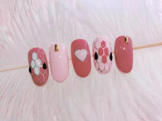 美在指尖,人在心上,你的七夕就差这款美甲了!