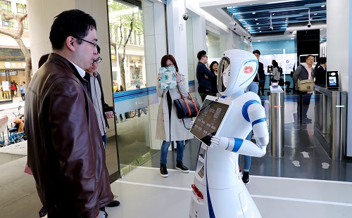 日媒称上海经济活动加速“无人化”：利用IT技术节省人力