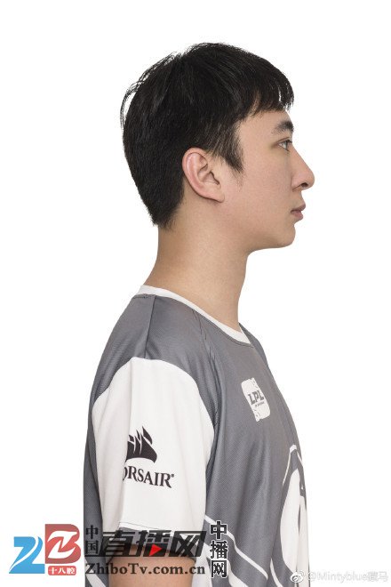 终于忍不住要亲自上场!王思聪注册LPL执业选