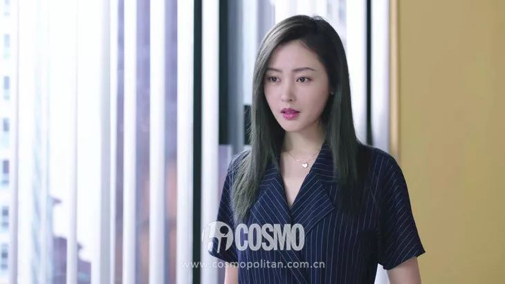 张天爱新剧的这些造型,可以去拍个"升职记"