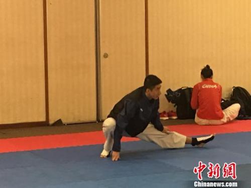 即将担任本届亚运会中国体育代表团开幕式旗手的赵帅正在进行训练。　邢?　摄