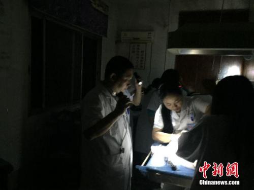 罗中华 摄 罗中华 摄