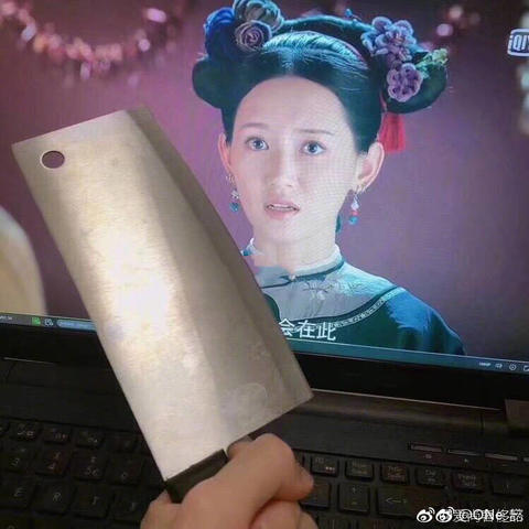 被问穿越回古代能活多久,娴妃佘诗曼的回答太