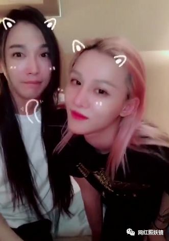 国民扳手俊哲迪迪成功掰弯coser黄山，这对男男cp比星野和他男友还要甜!