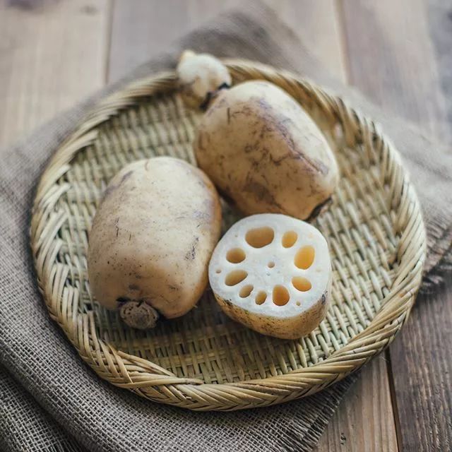 好物 | 大S用冰水洗脸,贝嫂用鸟粪敷脸,女明星为