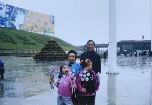 贵州安顺：四世同堂，七旬老人如何当一个好儿媳和好妈妈