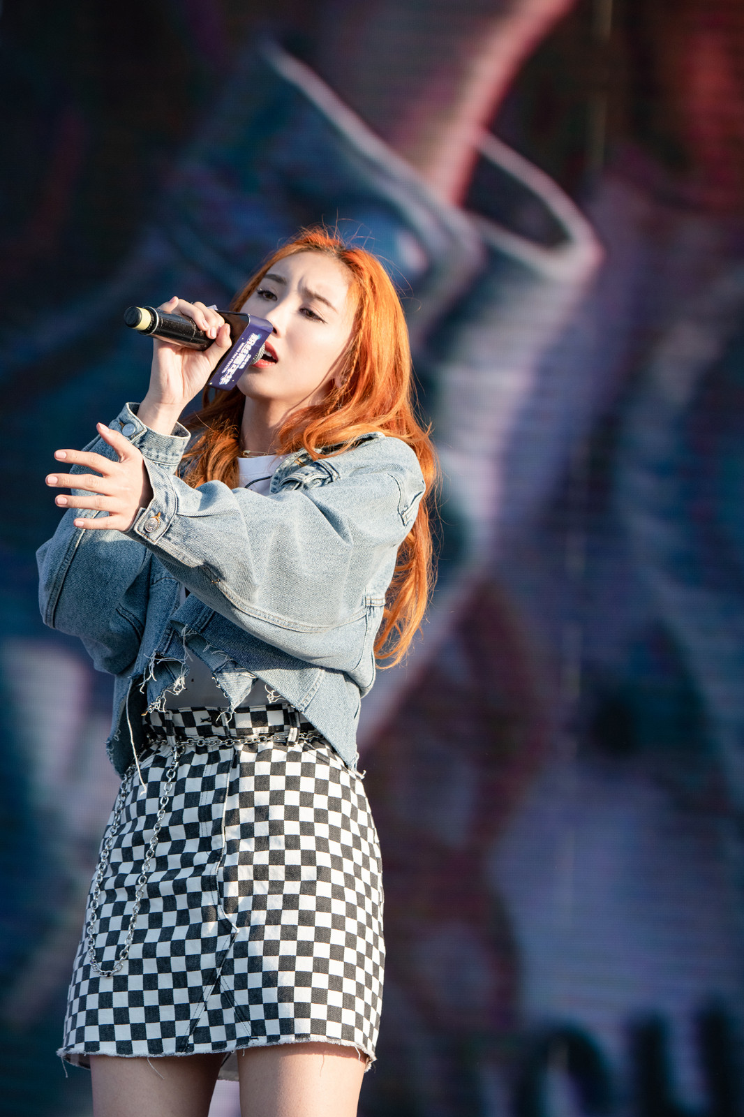 港妹许靖韵现身粉丝活动 土味情话强力撩粉