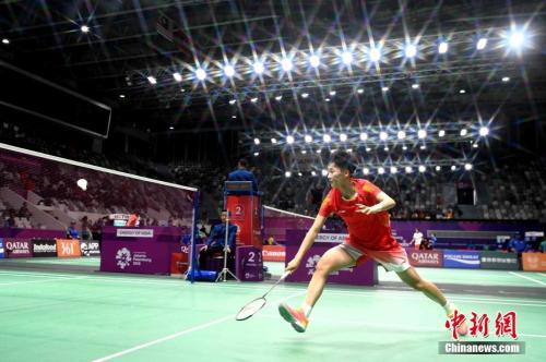 羽毛球女团半决赛：陈雨菲为中国队先下一城