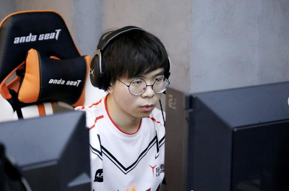 梅花香自苦寒来 深度探访JDG战队基地