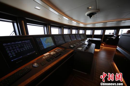 中国企业历时8年造出超级游艇 启程摩纳哥参展
