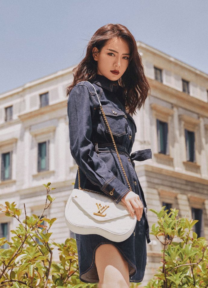 今秋国产品牌开了挂,美到明星都在穿!要买!