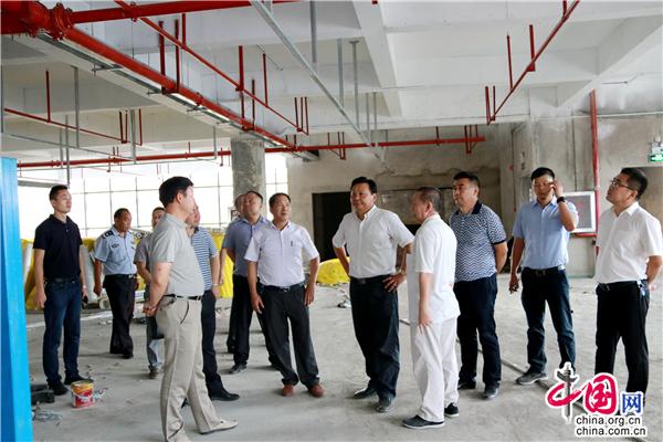 贵州独山:潘志立率队赴香港产业园现场调研