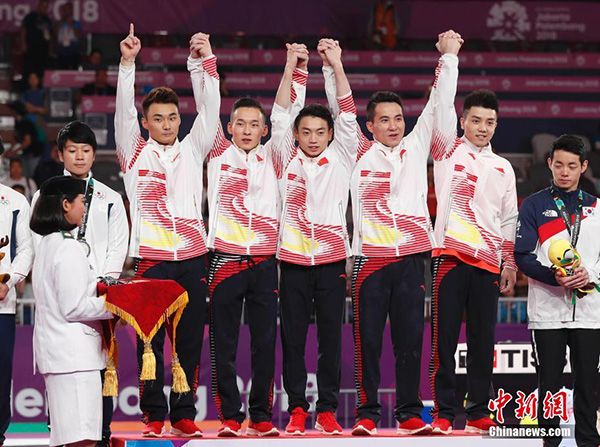 亚运会体操男团决赛，中国队战胜日本重夺冠军