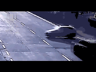 7秒后 就意味着是死亡 不系安全带事故案例 系不系安全带比较 看看