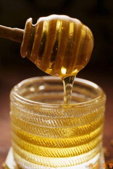 蜂蜜久置,颜色变深,还可吃吗
