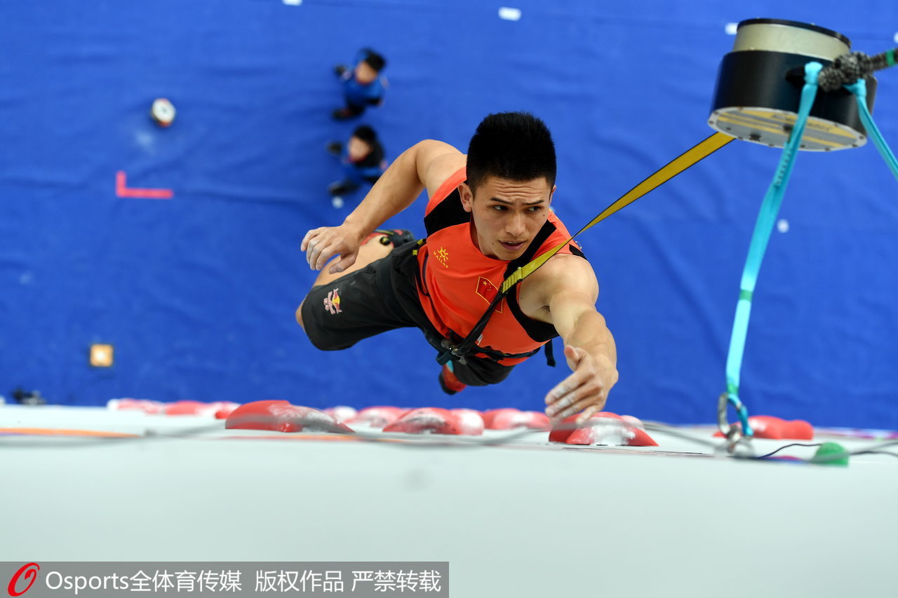 攀岩进东京奥运了，这个中国小伙的神奇就像会“轻功”