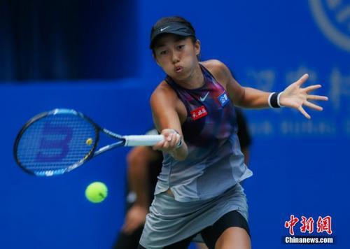 中国网球队提前包揽女子单打金银牌