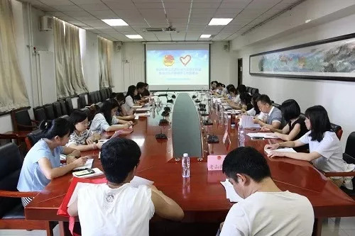 嘿,点我点我,快来报到!