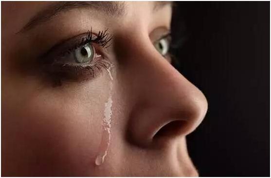 心理学:四只流泪的眼睛,哪只让你最心动?测出你的观察