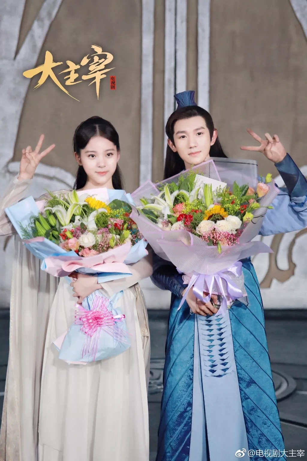 TFBOYS五周年演唱会粉丝应援像打仗!三小只拍戏集体献出初吻?