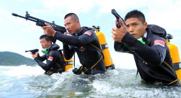 《红海行动》中的蛟龙突击队,揭秘中国最神秘特种部队,实力达以8敌150