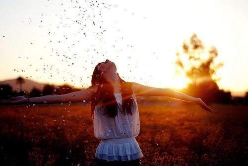 余生不长,行你所行,爱你所爱,不悔此生才重要