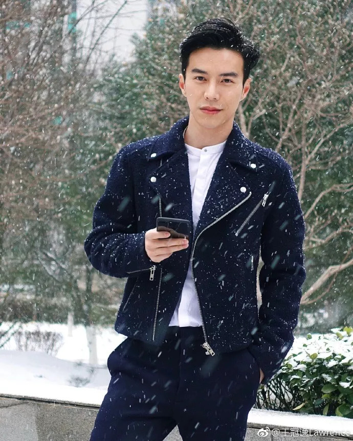 傅恒你们拿走吧,我只想要脱掉衣服的海兰察!