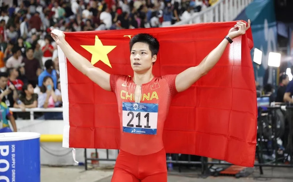 9秒92!苏炳添破亚运会纪录夺金,竟是以退役运